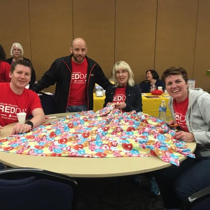 32186208_807449466107293_3420789349292179456_n