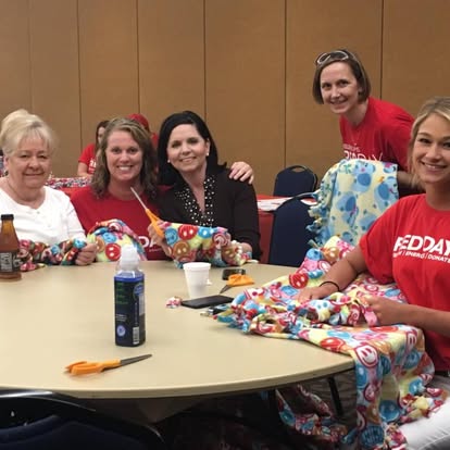 32215414_807449582773948_2996342960066396160_n